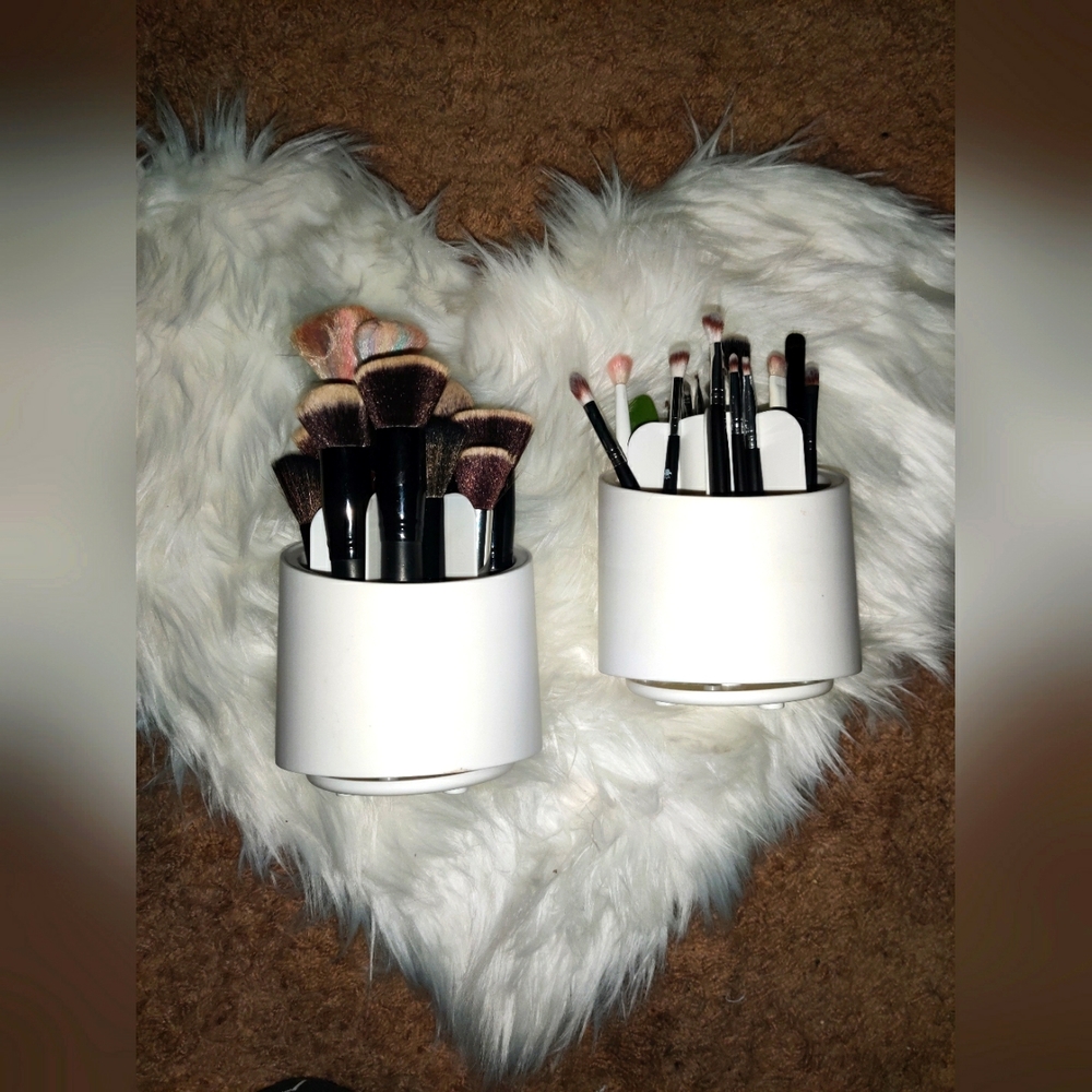 Brand new rotating makeup brush holders